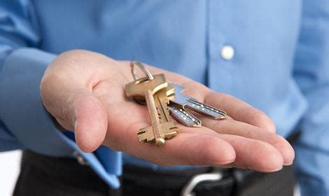 Drs sloten specialist is de slotenmaker | geen voorrijkosten! Slotenmaker Barendrecht