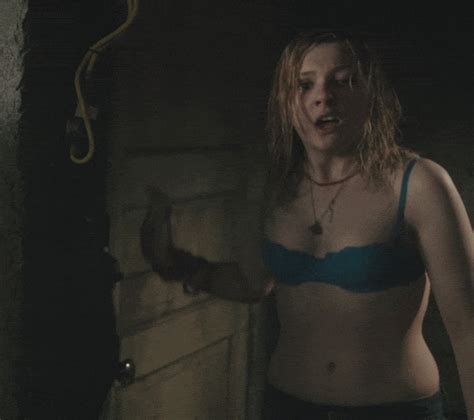 06:30 956 18yo skinny blonde legs spread rubbing p. Abigail Breslin Net Worth and Know about her career ...