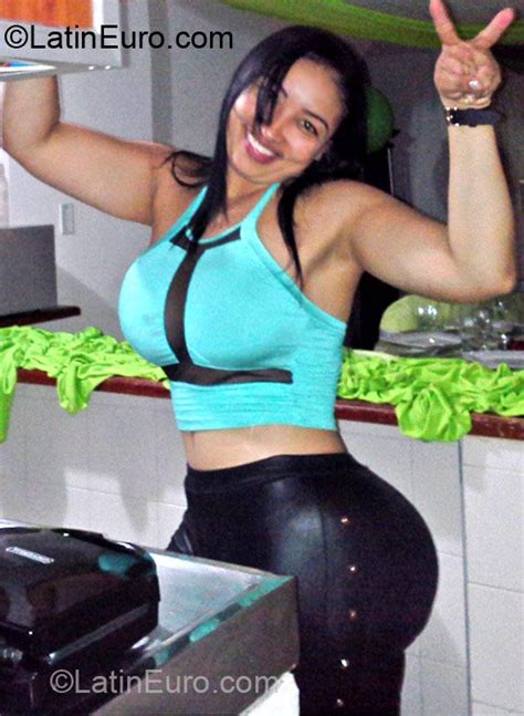 The 100 most common written words in latin. Date this good-looking Colombia girl Marta Lucia from ...
