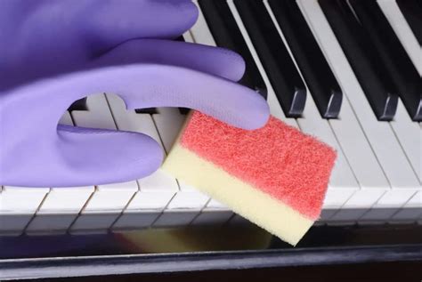 Are my piano keys ivory? How to Clean Plastic and Ivory Keys on a Piano - INSTRUMENTIO