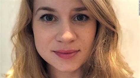 Sarah was reported missing on 4 march by her boyfriend. Sarah Everard: Metropolitan Police officer charged with the kidnap and murder of Sarah Everard ...