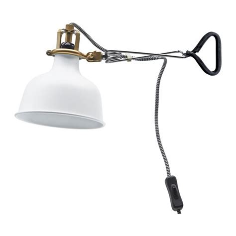 With adjustable ceiling spotlights you can direct the light precisely as you want it and add a distinctive atmosphere to a room. RANARP Wand-/Klemmspot - IKEA