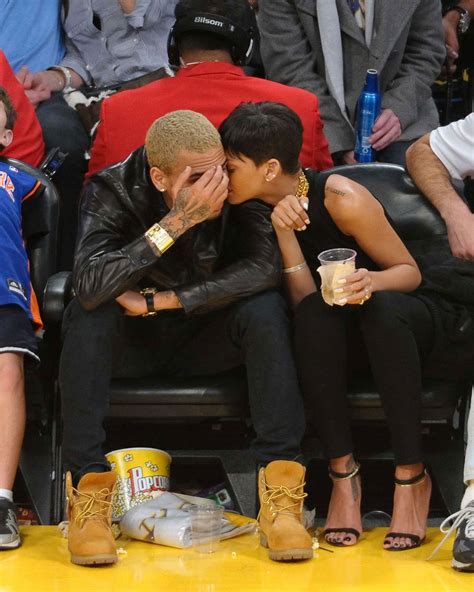 Chris brown singing to rihanna perth australia 08. RIHANNA and Chris Brown at New York Knicks vs Los Angeles ...