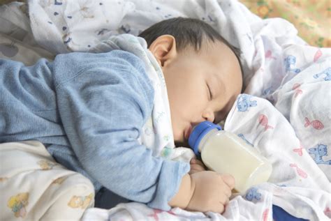 Sebenarnya suhu badan normal berapa? 5 SIMPTOM BAHAYA KETIKA BAYI DEMAM YANG TIDAK HARUS ...