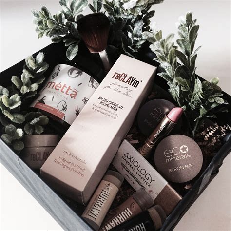 The offering box is located at the ohtoku: Limited Edition 'Bloom & Clementine' Natural Beauty Box ...