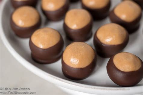Buckeye fudge is named for the buckeye candies, which are peanut butter balls dipped in chocolate. Buck Eye Truffle : buckeye recipe | Easy desserts ...