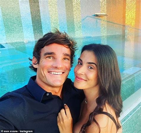 Casemiro is married to anna mariana with whom they have a beautiful daughter. Rugby hunk Max Evans is seen with suspicious white powder ...