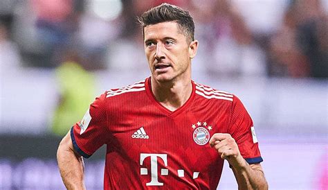 Güncel performans bilgileri robert lewandowski (fc bayern münchen) oynanan maçlar goller asistler kartlar tüm müsabakalar. FC Bayern: Robert Lewandowski über die enorme körperliche Belastung und den ausgefallenen Ballon ...