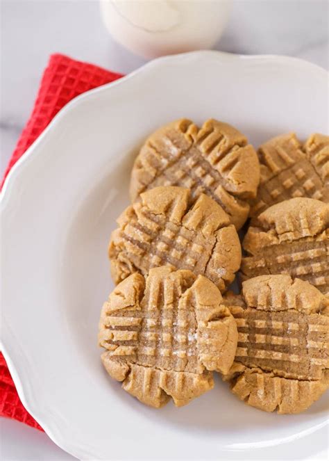 Flourless peanut butter cookies are the same idea. 3 Ingredient Peanut Butter Cookies No Egg : 3 Ingredient Peanut Butter Cookies Kleinworth Co ...