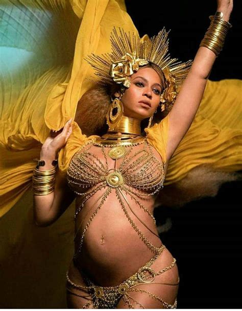 Pregnant beyoncé kills her grammys performance. Grammy Awards 2017: Beyonce stuns with her Golden Goddess ...