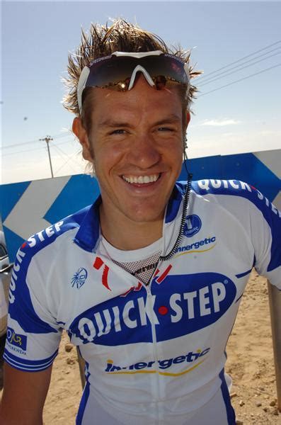 Wouter weylandt, a belgian rider for team leopard trek, died after crashing during the giro wouter weylandt, of the leopard trek team, won stages on both the giro d'italia and the vuelta a. De Dodenwake: Wouter Weylandt : gesneuveld in het harnas