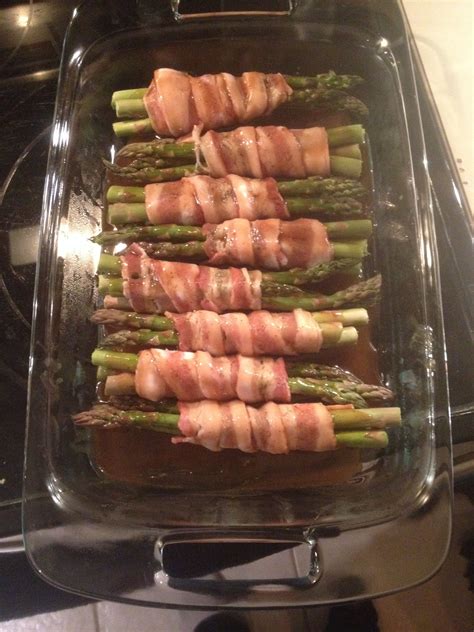 Был ли этот ответ полезен? Trisha Yearwood's Bacon Wrapped Asparagus. It was AMAZING and SOOO easy! | Yummy dinners ...