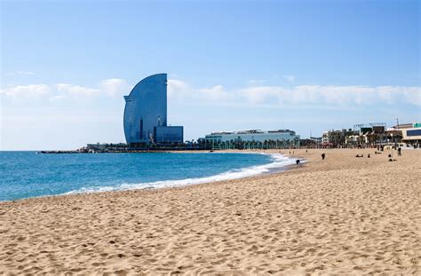 Was ist der beste strand in barcelona? Sehenswürdigkeiten in Barcelona | Urlaubsguru.de