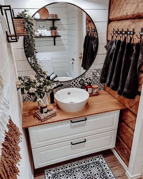 New mirrors, boho runner, decorative tray, wall art, and. home decor hippie's Instagram post: "Via: 💗@BIDathome💗 ...