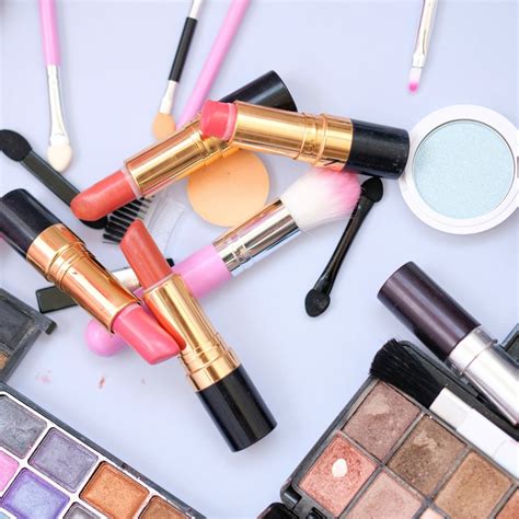 When we think of corrosive materials we generally think of acids and. Storing Makeup | ThriftyFun