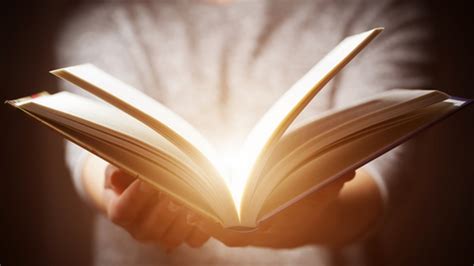 Tabú literario y fichas con citas (b1). 4 novelas históricas de 2021 para regalar en el Día del Libro