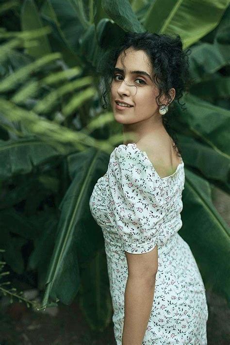 Their height is 163 centimeters and the weight is 50 kilograms. Sanya Malhotra Full Bio: Height, Age, Boyfriend, Family ...