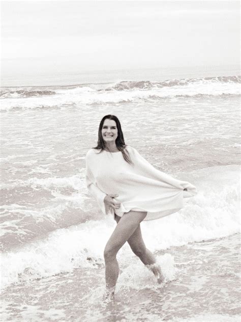 Cruise apology was 'heartfelt '. Brooke Shields Smoking a Cigar & 160 HOT brooke shields ...