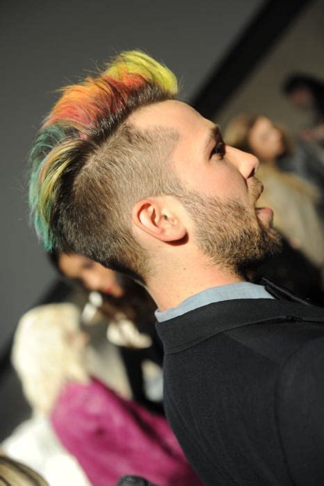 Men hair color should give nice impression for the person. 20+ Cool Colored & Streaked Hairstyles for Men - Cool Men ...