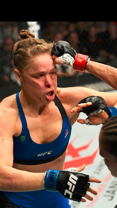 Follow me on twitter @rondarousey. PsBattle: Ronda Rousey UFC 207 | Martial arts workout ...