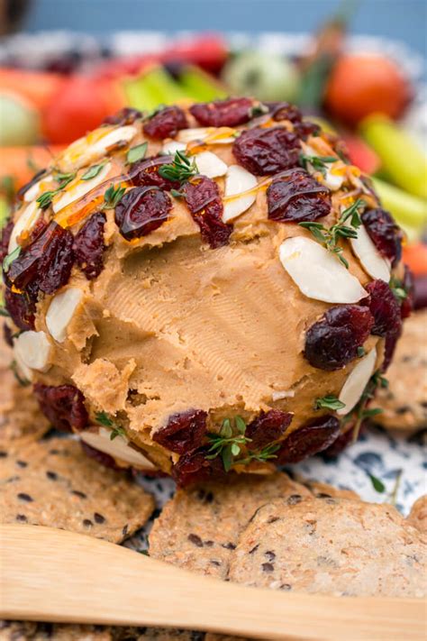 This vegan cheese ball is no exception. Bruschetta Cheese Ball Mix / Mini Cheese Ball Pretzel ...