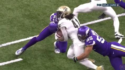 Es injusto culpar a kirk cousins de la debacle de los vikings en 2020. BIGGEST PLAYOFF HITS | 2020 NFL Playoffs - YouTube