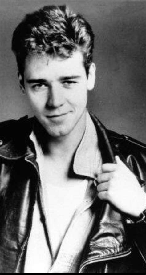 On instagram and facebook as @russellcrowe. Young Russell Crowe : LadyBoners