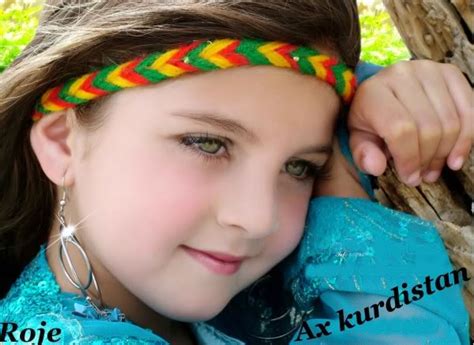 Tom and angela cinema kissing. Beautiful And Cute Baby Wallpapers - Cute Baby Kiss ~ Hot ...