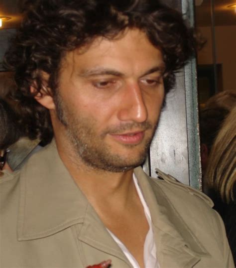 Gespielt wurde die rolle von vassili eichler, der in s20 ebenfalls die gastrolle tilo verkörpert. Jonas Kaufmann - unofficial web site