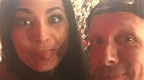 Vor kurzem dann die überraschende nachricht: Privater Einblick: Amira Pocher teilt erstes Foto mit Oli ...