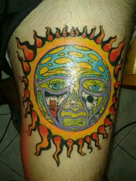 This is the logo for an awesome band that i used to listen to back in the 90's. Sublime tattoo