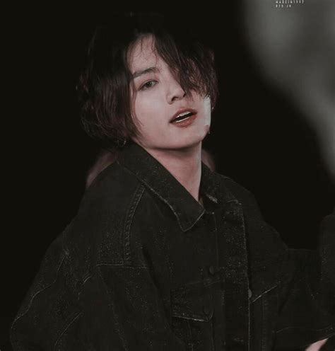 A moment of silence for jungkook fluffy wavy long hair. EBoi & SoftBoi ᴊɪᴋᴏᴏᴋ in 2020 | Jungkook aesthetic ...