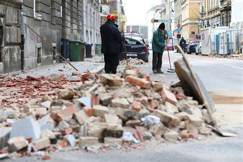 So trennte sich das material der erde in die drei kugelförmigen schichten, die wir heute kennen. Bild zu: Erdbeben in Zagreb: Verletzte und beschädigte ...