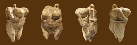 The venus of hohle fels is an upper paleolithic venus figurine dated to between 35,000 and 40,000 years ago, belonging to the early aurignacian, and is the oldest undisputed example of eternal little goddess. 23,000-year-old statuette found in France adds to ...