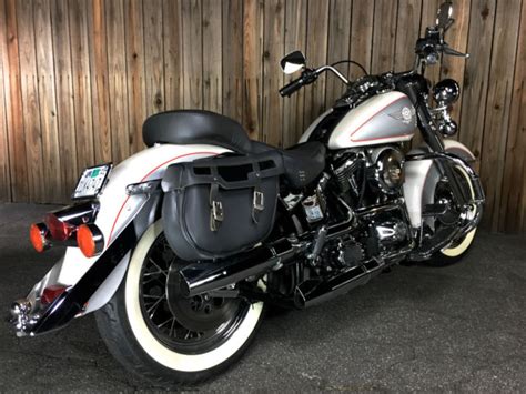 As the state's capital and home to great farmer's markets and botanical gardens, the surrounding area is perfect for both work and play! Harley Davidson FLSTN Softail Special Nostalgia Moo Glide ...