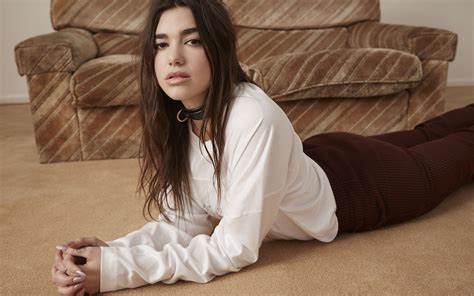 Stream tracks and playlists from dua lipa on your desktop or mobile device. Dua Lipa 009 - Tapety na pulpit