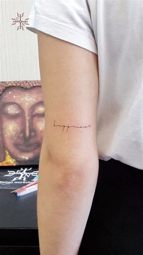 1.5 tổng hợp những hình xăm đẹp ở bắp tay cho các bạn nữ Hình Xăm Chữ Ở Tay Đẹp Nhất ️ Tattoo Chữ Cho Nam Nữ