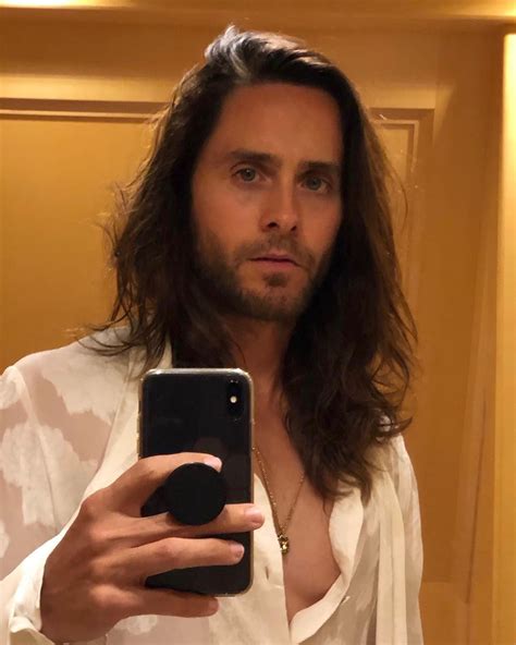 Although he has always been the lead vocals, rhythm guitar, and songwriter for american band thirty. JARED LETO on Instagram: "🤍" in 2020 | Jared leto, Jared ...