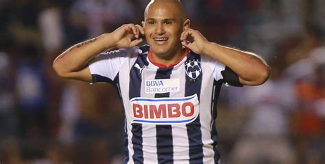 Jugadores de larga trayectoria que pasaron largamente la treintena de edad en una lista donde no. Humberto Suazo dejó de ser el máximo goleador exclusivo de ...