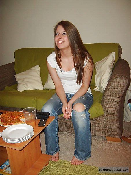 Real cute amateur teen compilation. Pin auf Mädchen Barfuß