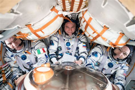 «ecco chi sale e chi scende.». L'astronauta Paolo Nespoli è tornato sulla Terra