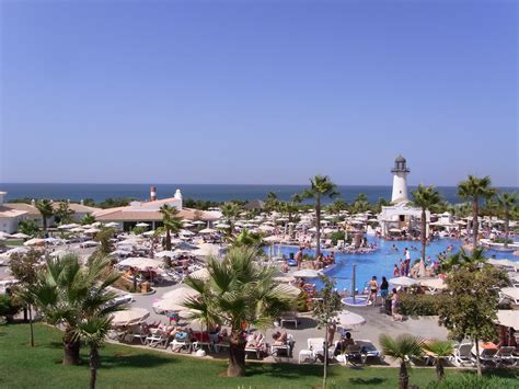 Die costa de la luz gehört zur region andalusien, in der unter anderem die großen städte sevilla und málaga liegen. Reisebericht: Familienurlaub / Spanien / Andalusien ...