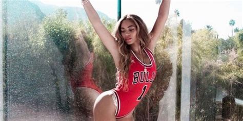 Beyonce beyonce chicago bulls beyonce chicago bulls swimsuit beyonce. Women Everywhere Want A Chicago Bulls Swimsuit Thanks To Beyonce