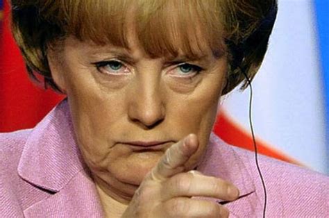 Gif bin is your daily source for funny gifs, reaction gifs and funny animated pictures! Um jeito manso: Angela Merkel não quer reunir-se a só com ...