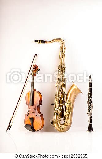 Veja mais ideias sobre saxofone, saxofones, música de saxofone. Sax, saxofone, tenor, violino, clarinete, branca. Música ...