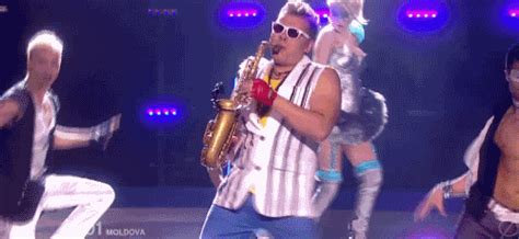 (c) 2006 sony bmg music entertainment. epic sax guy | Tumblr