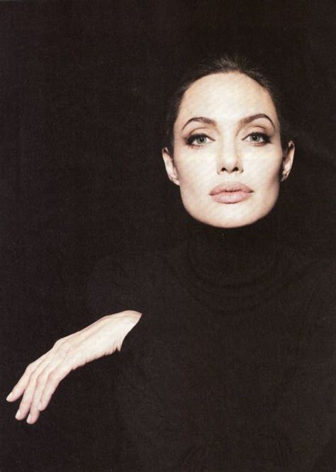 The feature coincides with the release of jolie's new film 'by the sea' which also provides the theme for the seaside setting of the shoot. Pin by Alena Wittmannová on Angelina | Angelina jolie ...