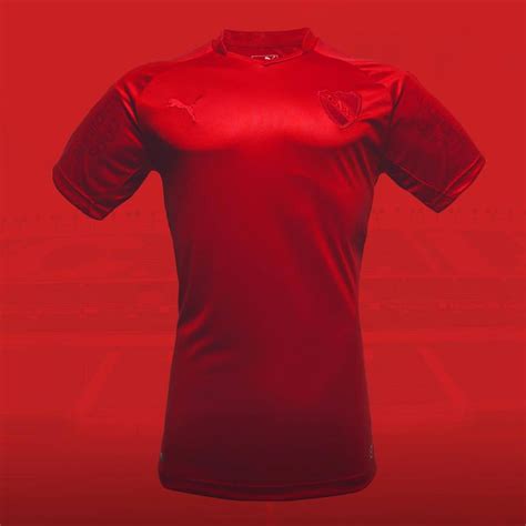 Independent maría es una mujer independiente que gana la vida para su familia.maria is an independent woman and breadwinner for her family. All-Red Independiente 2018 Recopa Kit Released - Footy ...