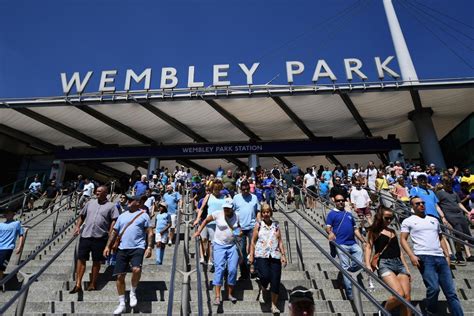 Tottenham chairman daniel levy said the increased cost of the club's new stadium will not affect transfer policy, in a meeting with the club's supporters trust. Manchester City left to count the cost of Tottenham's ...