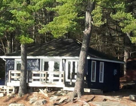 Relax, have a barbecue and enjoy friends and family while staying in a cottage located in westport ontario. Secluded Cottage on Harris Lake, Ontario